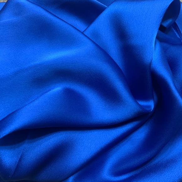 Royal blue 100% SILK SATIN Large Shawl Scarf Wrap Wedding Bridesmaid Cover up - Picture 2 of 6